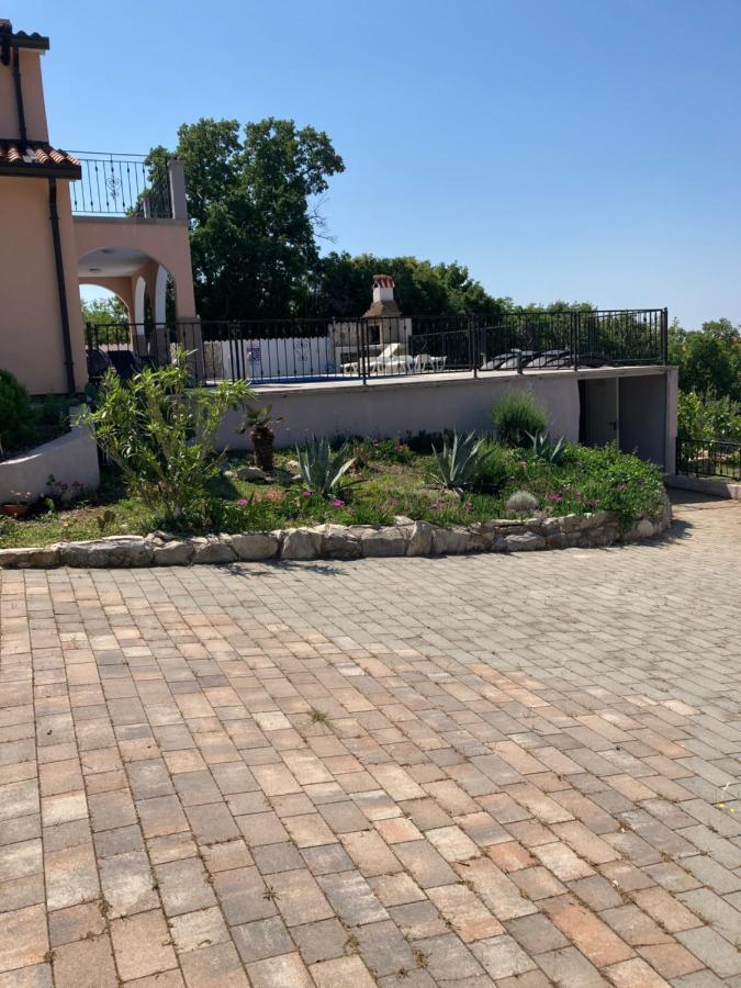 Villa Dijana Viskovici Luaran gambar